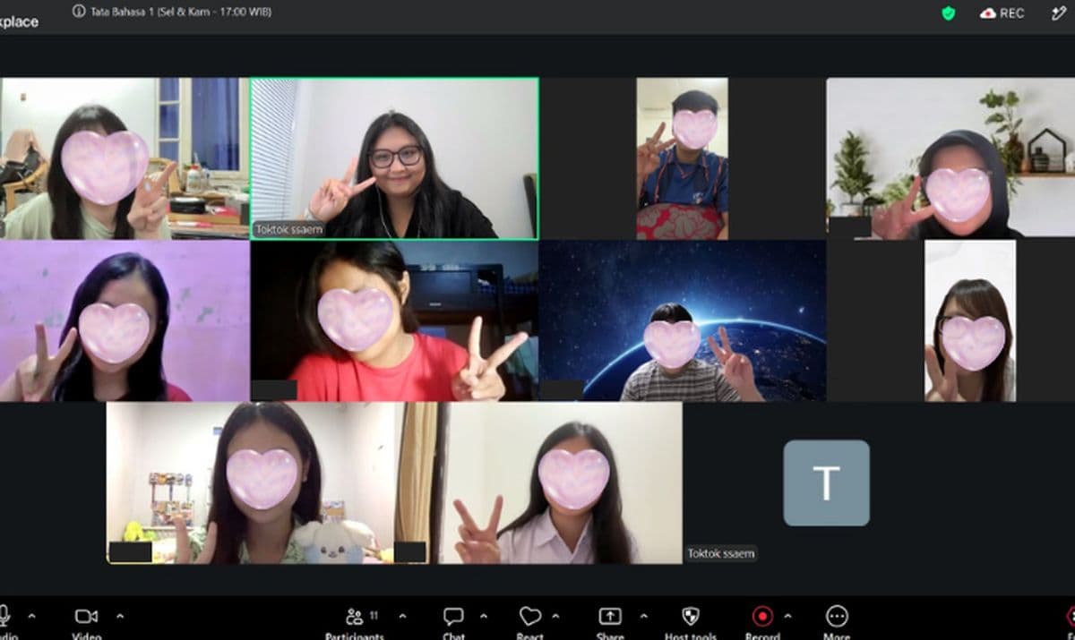Suasana kelas Zoom Toktok Class — Tata Bahasa 1